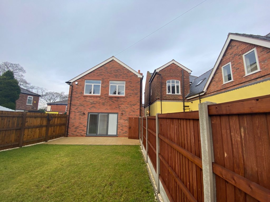 Dundonald Street bluesky
