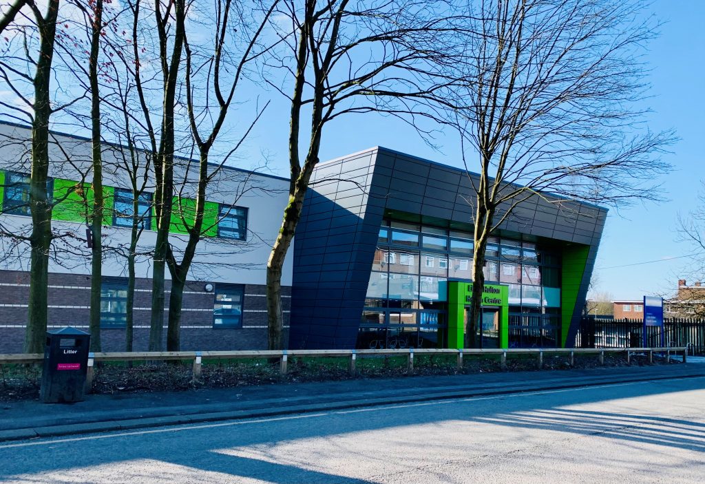 Litthe Hulton 2 bluesky