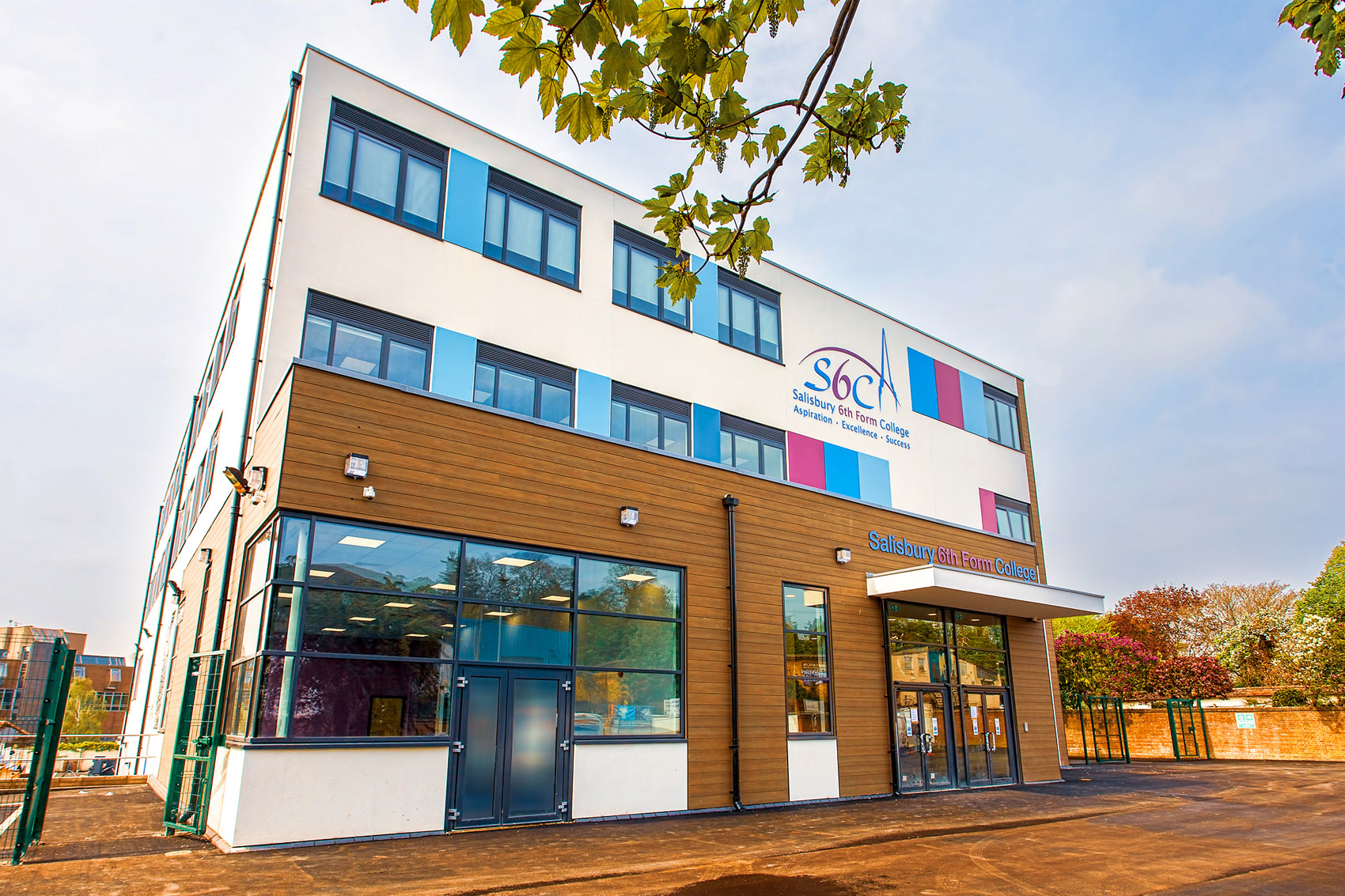 Salisbury Sixth From College